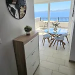 Paradise Luxury - - Omis Lägenhet *